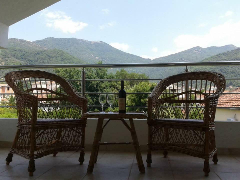 Apartments Lanterna Tivat Extérieur photo